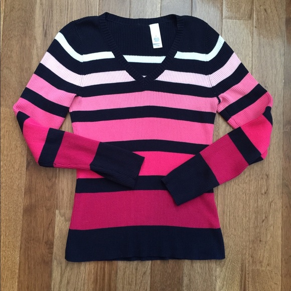 Tops - 💗NEW💗 ombré Pink sweater